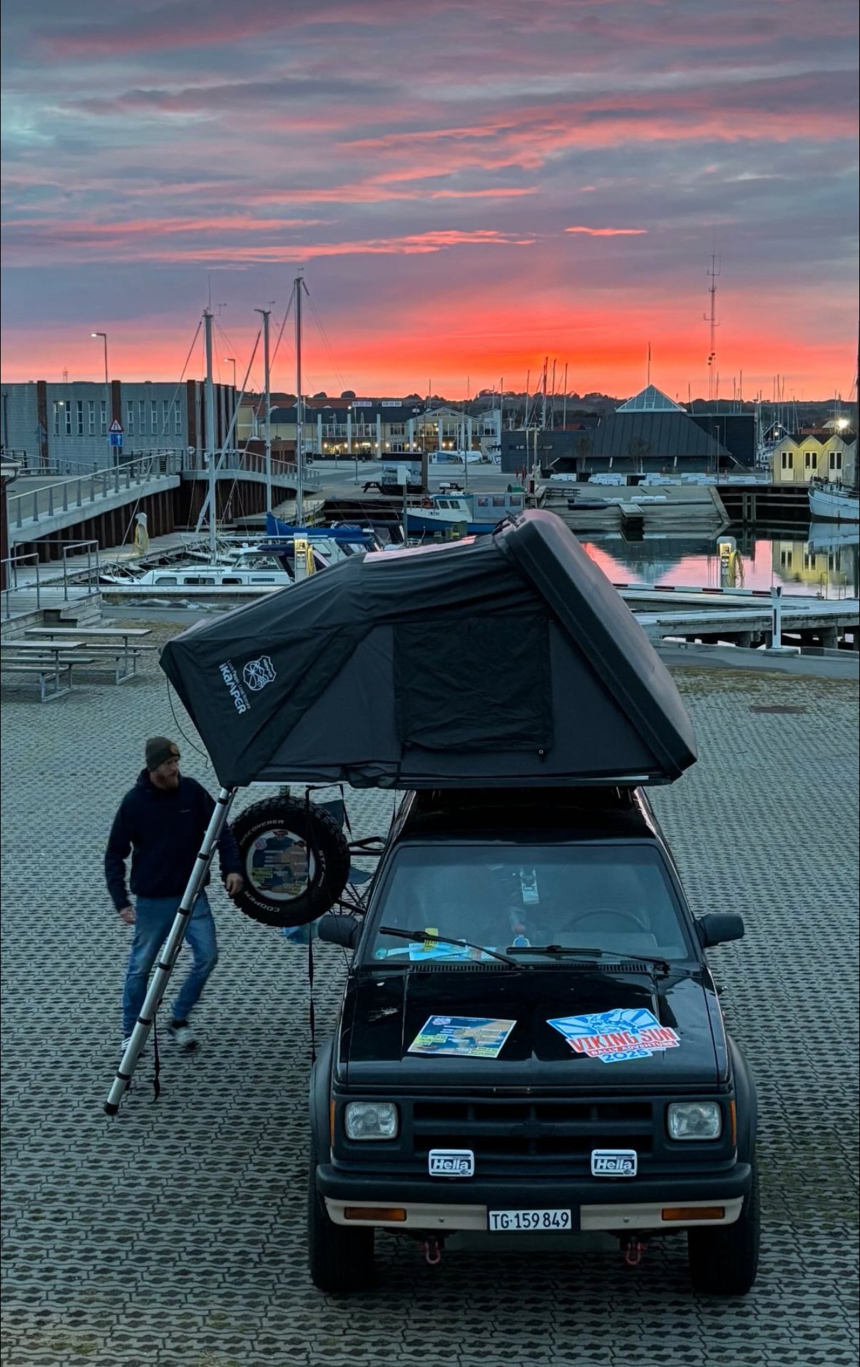 kassettenmarkise montieren Manuelle für Terrasse, Einziehbare Markise mit Handkurbel, Kassettenmarkise aus Aluminium und Polyester, Manuelle Montage mit Wandhalterungen Ørnland Campingstuhl faltbar schwarz Größe:700 x 42C (42-622) col-snow